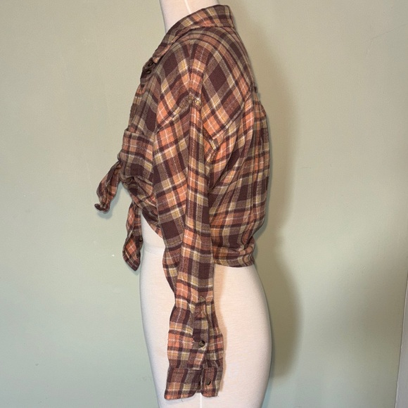AMERICAN EAGLE Brown Plaid Tie-Front Women's button down Shirt size small - Picture 3 of 9